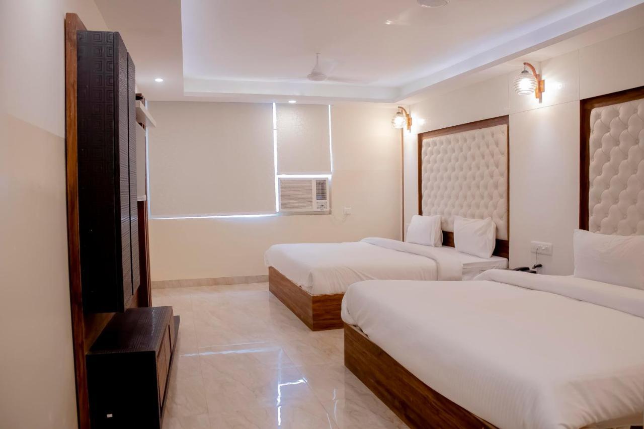 Hotel Airport City Delhi International Airport Нью-Дели Экстерьер фото